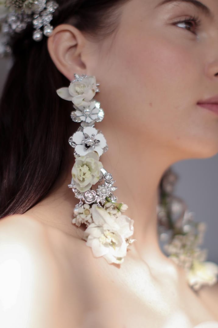 real flower earrings for weddings 