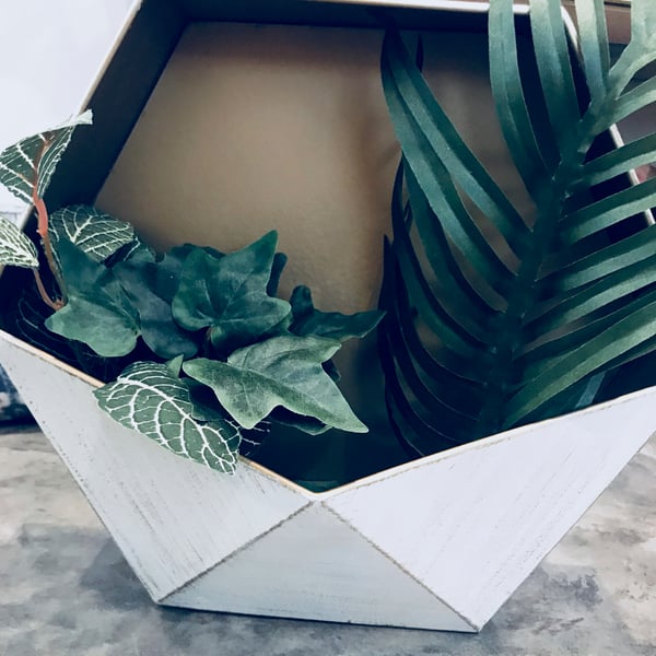 silk greenery wall planter