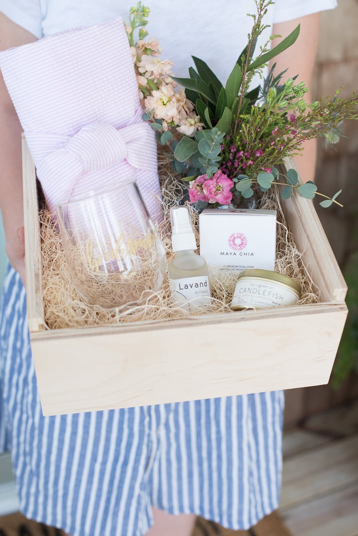 bachelorette flower parties 