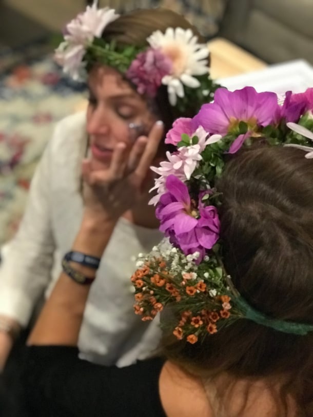 glitter and flower crown DIY bar 