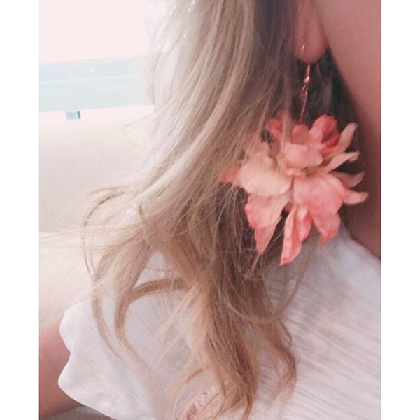 peach flower earrings