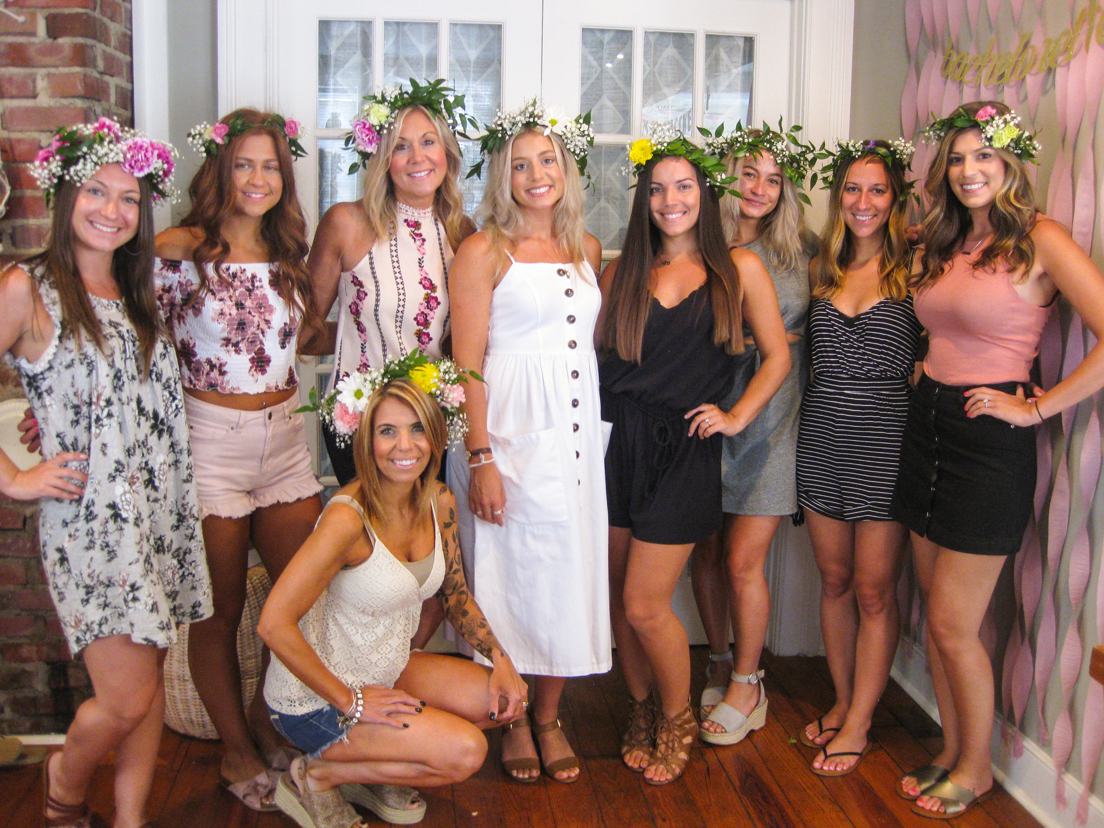 Molly B You saved to Fetes de Fleurs Charleston // DIY Floral Parties #CHARLESTONBACHELORETTE FUN! Create your own DIY floral crown!